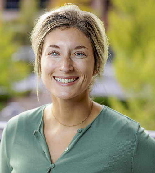 Clinical assistant and clear aligner coordinator Mac